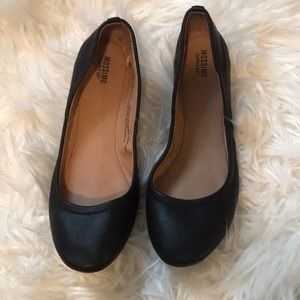 Mossimo Supply Co. Women's Classic Black Loafers